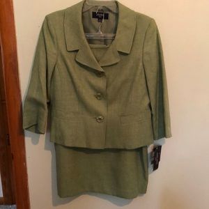 Jones wear ladies suit